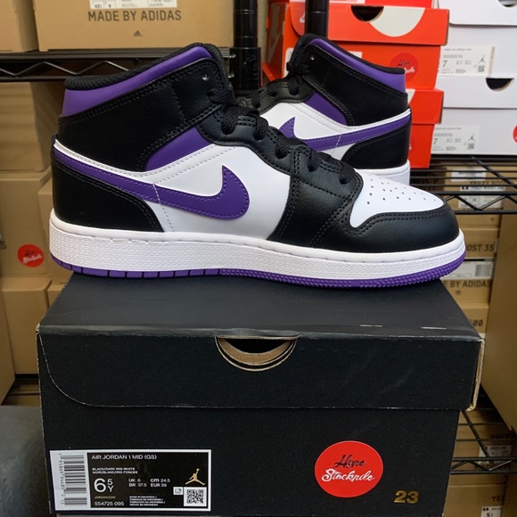 Nike Air Jordan 1 Mid Dark Iris Black White Shoes 554724-095 Youth & Men's Sizes - Picture 6 of 12